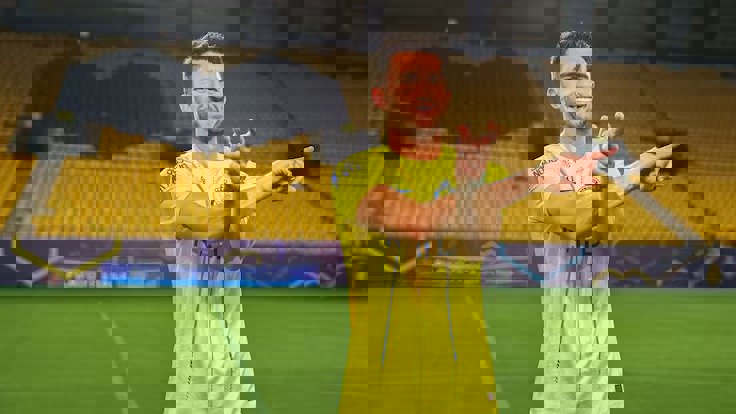 2058138