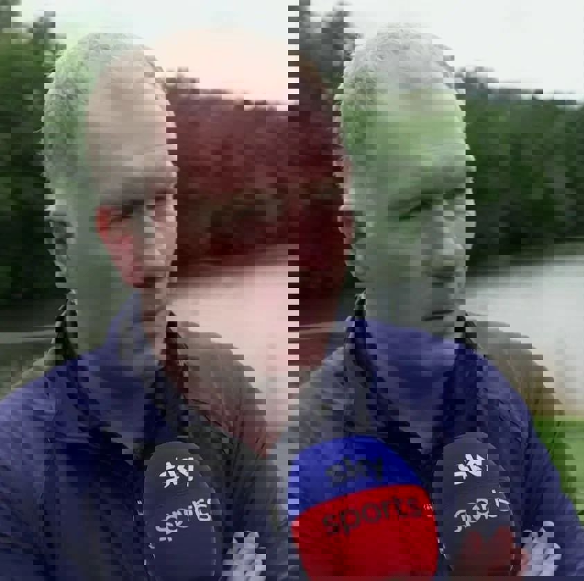 2058386