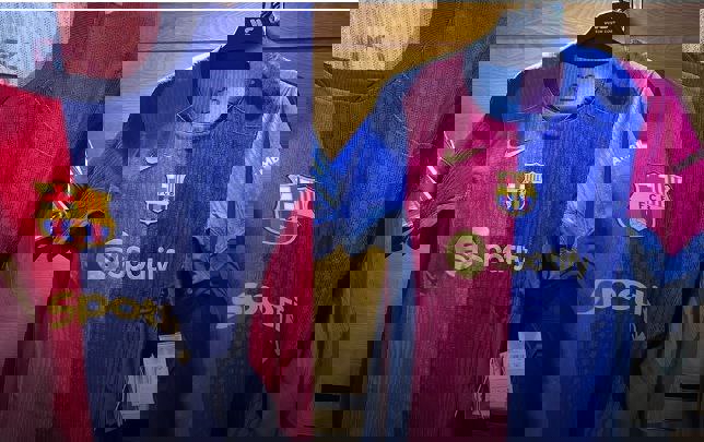 2058352