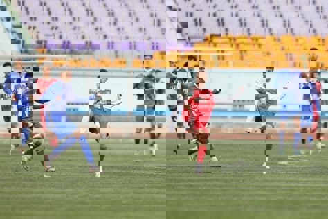 مسابقات فوتبال به زمان دیگری موکول شد؛ / گرما شنبه و یکشنبه تهران را تعطیل کرد