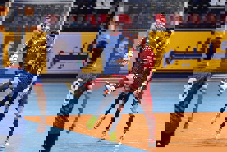 2058751