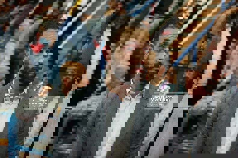 2058769