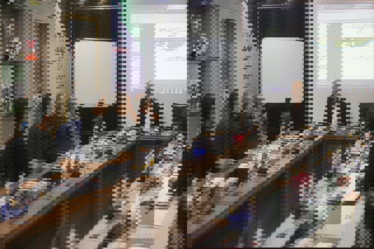 2058859