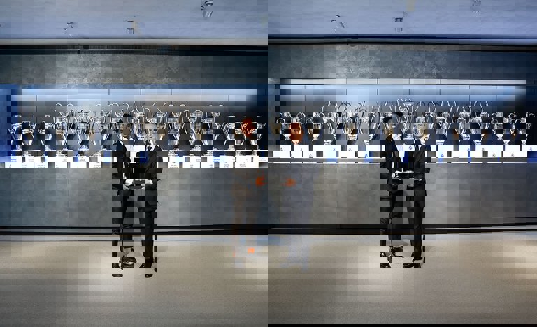 2058930