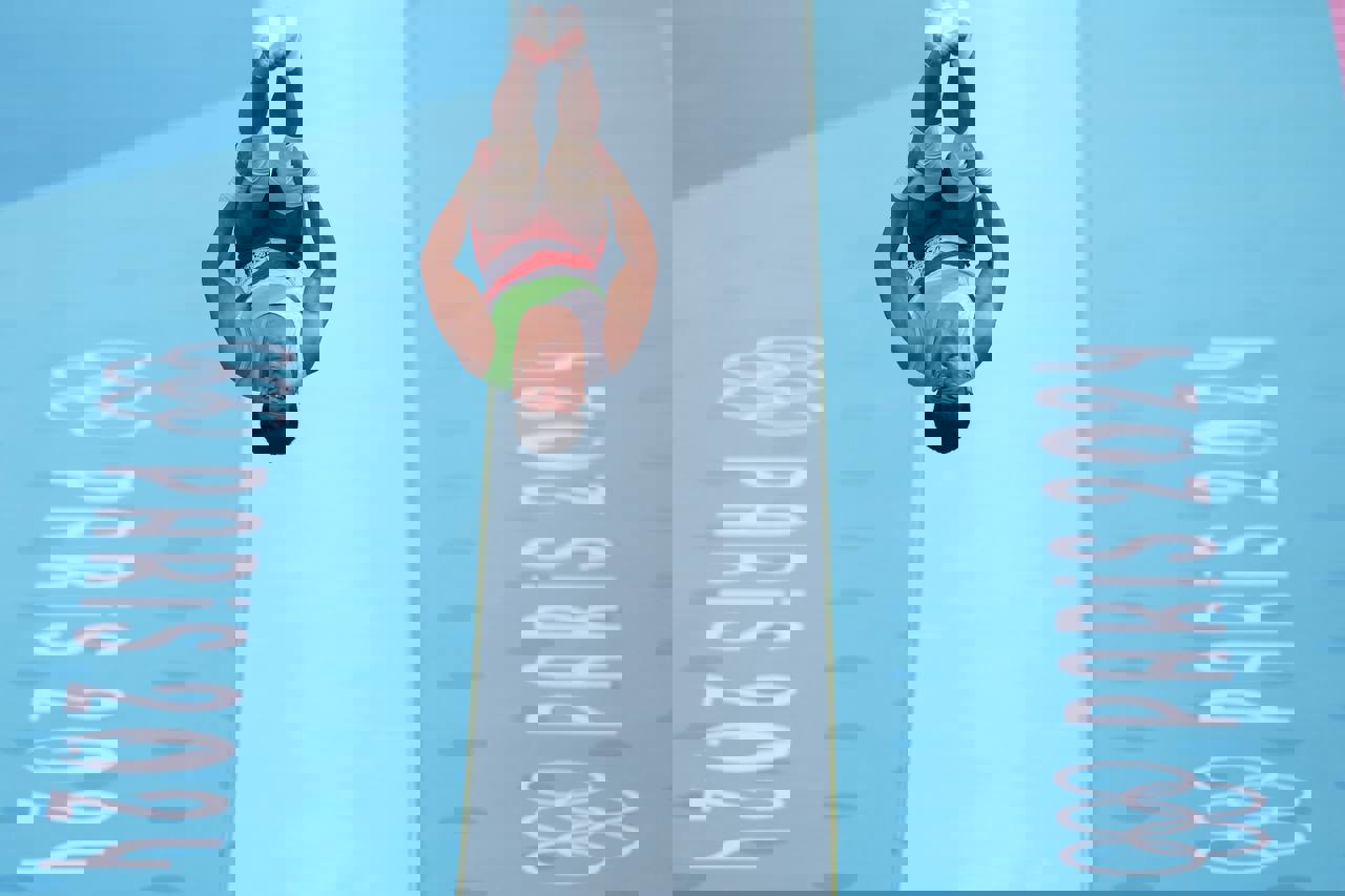2058956