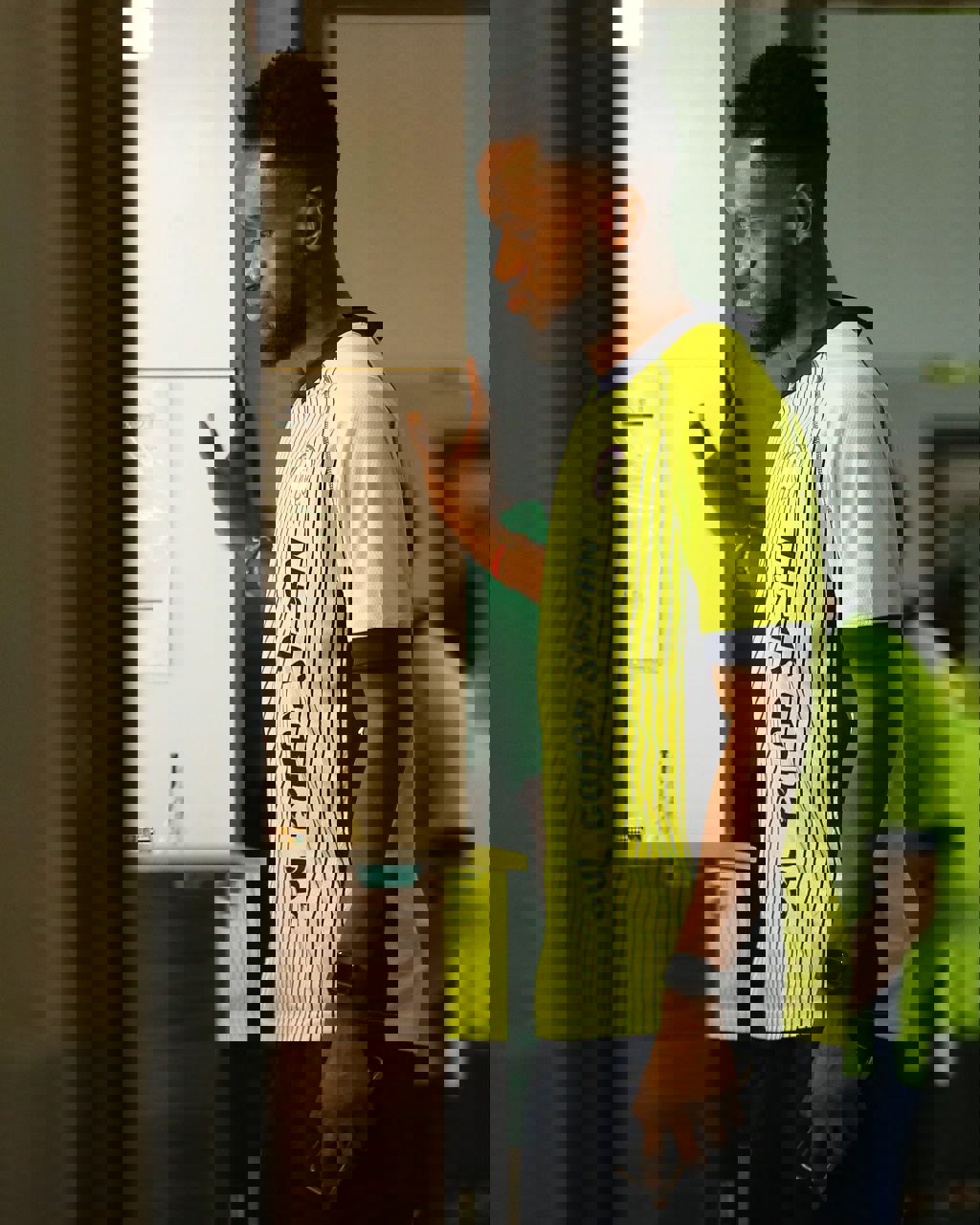 2059056