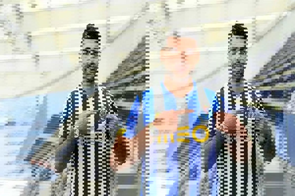 2058939