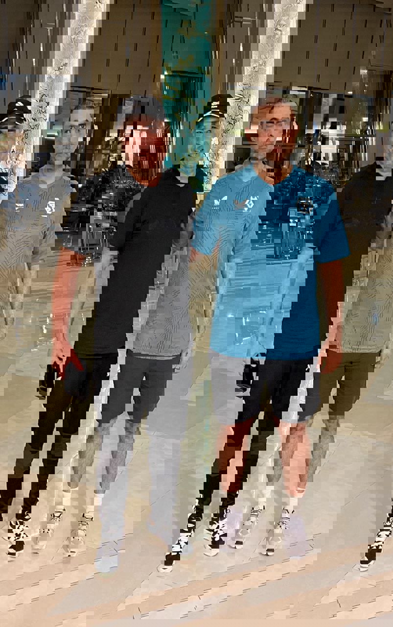2058994