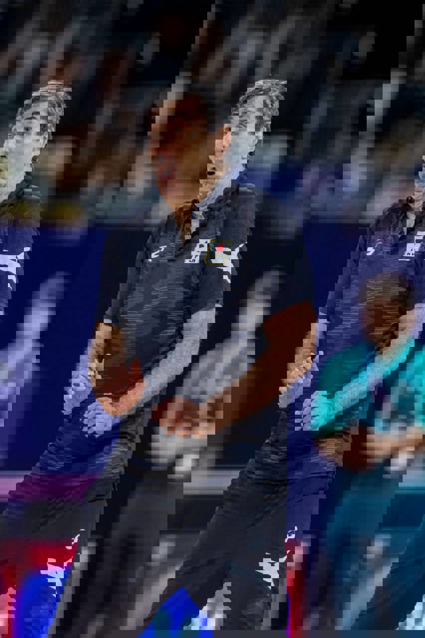 2058917