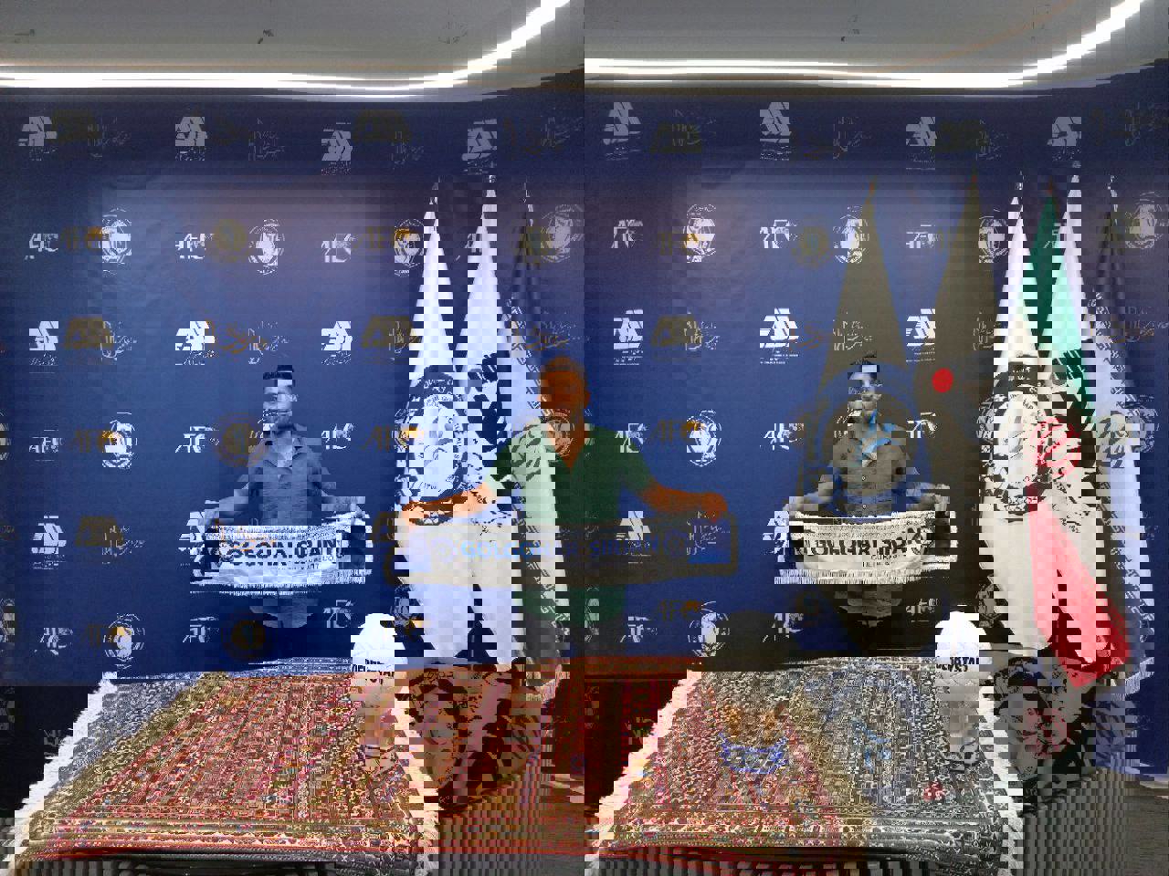 2059230