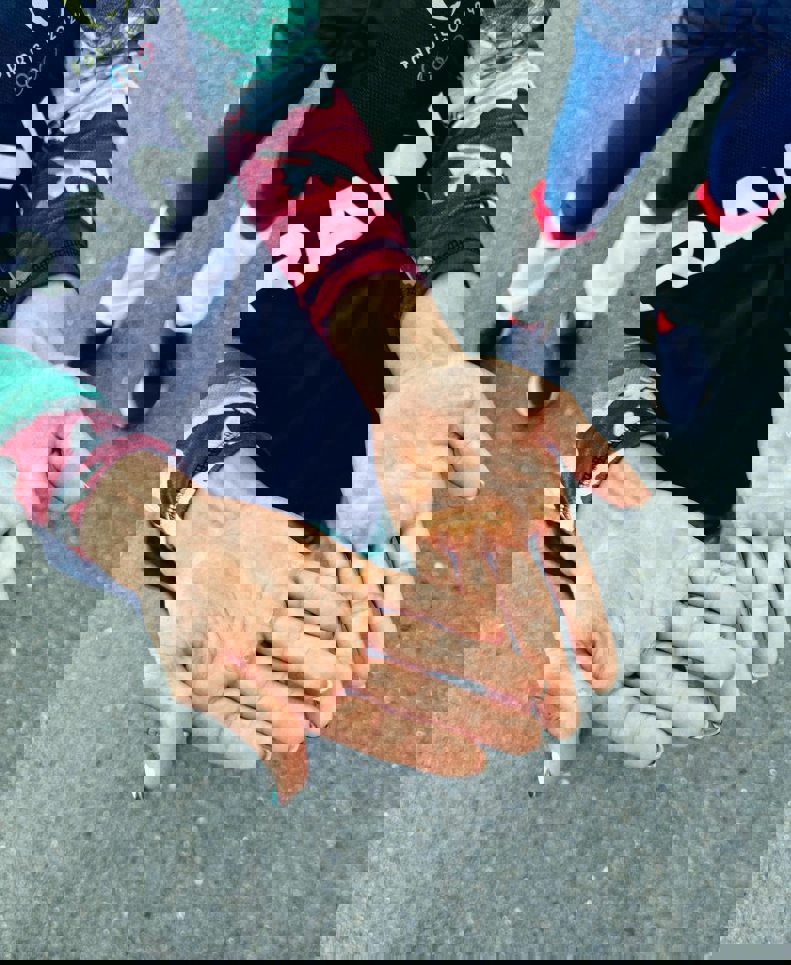 2059740