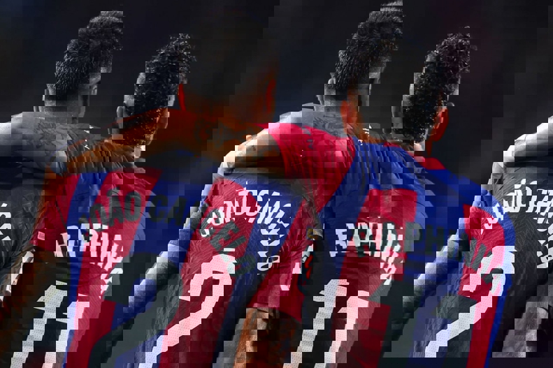 2059704