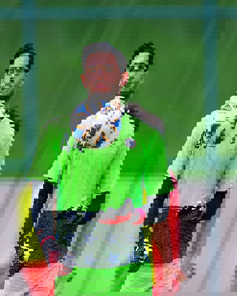 2059886