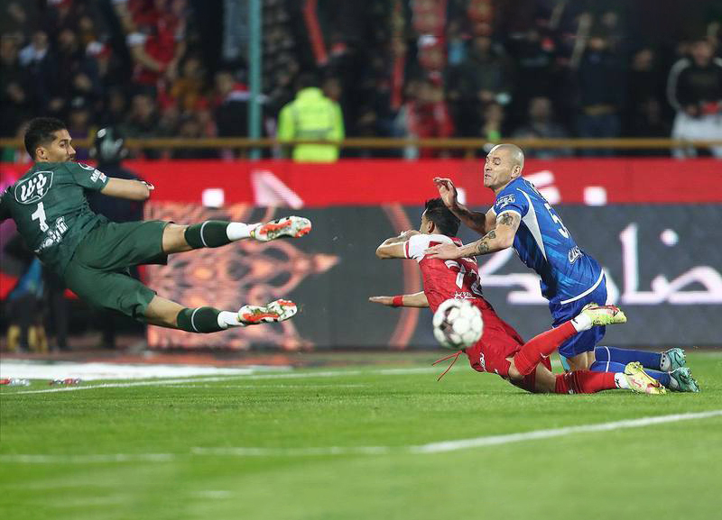 واگذاری استادیوم‌های کاظمی و امام‌رضا شو بود / پیام خیلی تلخ به استقلال و پرسپولیس!