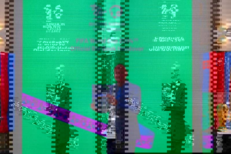 2060293