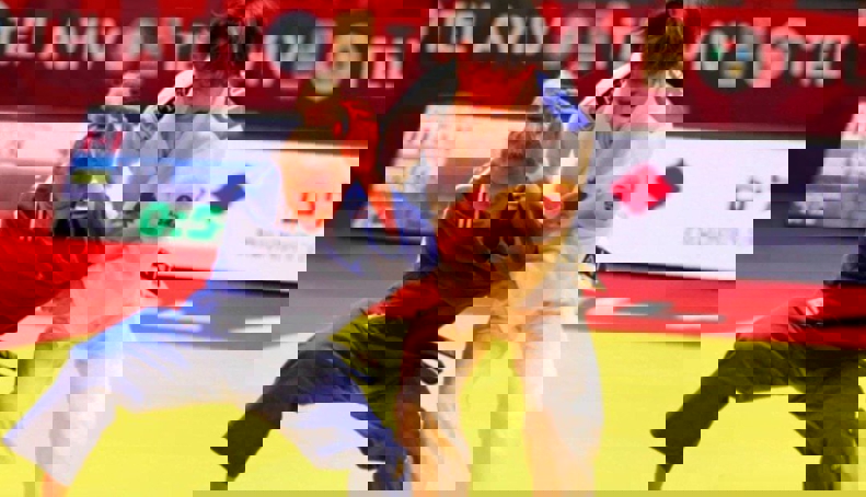 2060300