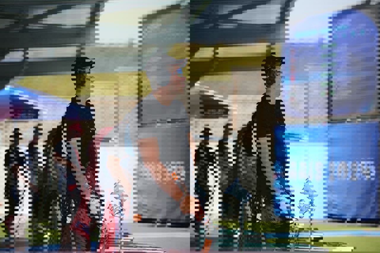 2060570