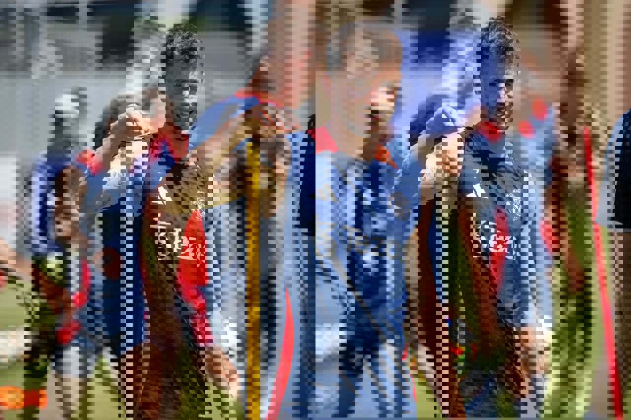 2061164