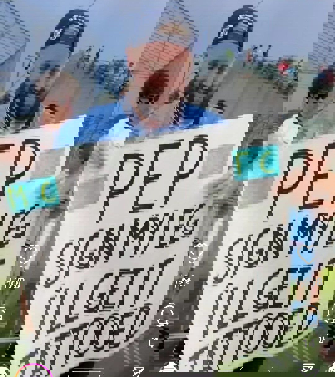 2061076