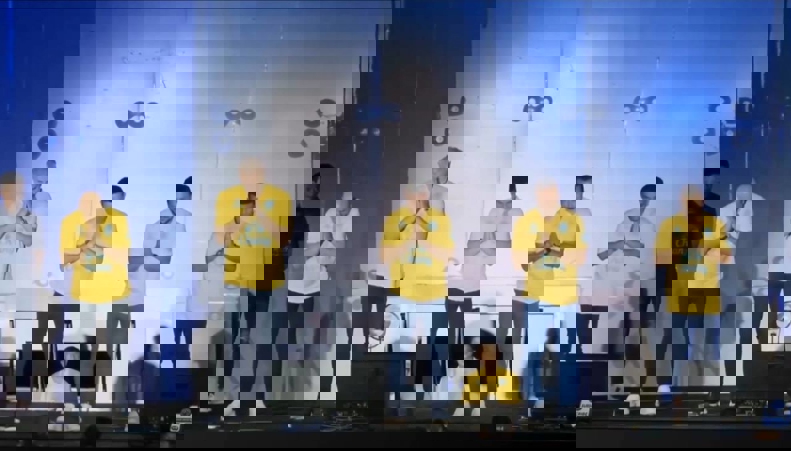 2061367
