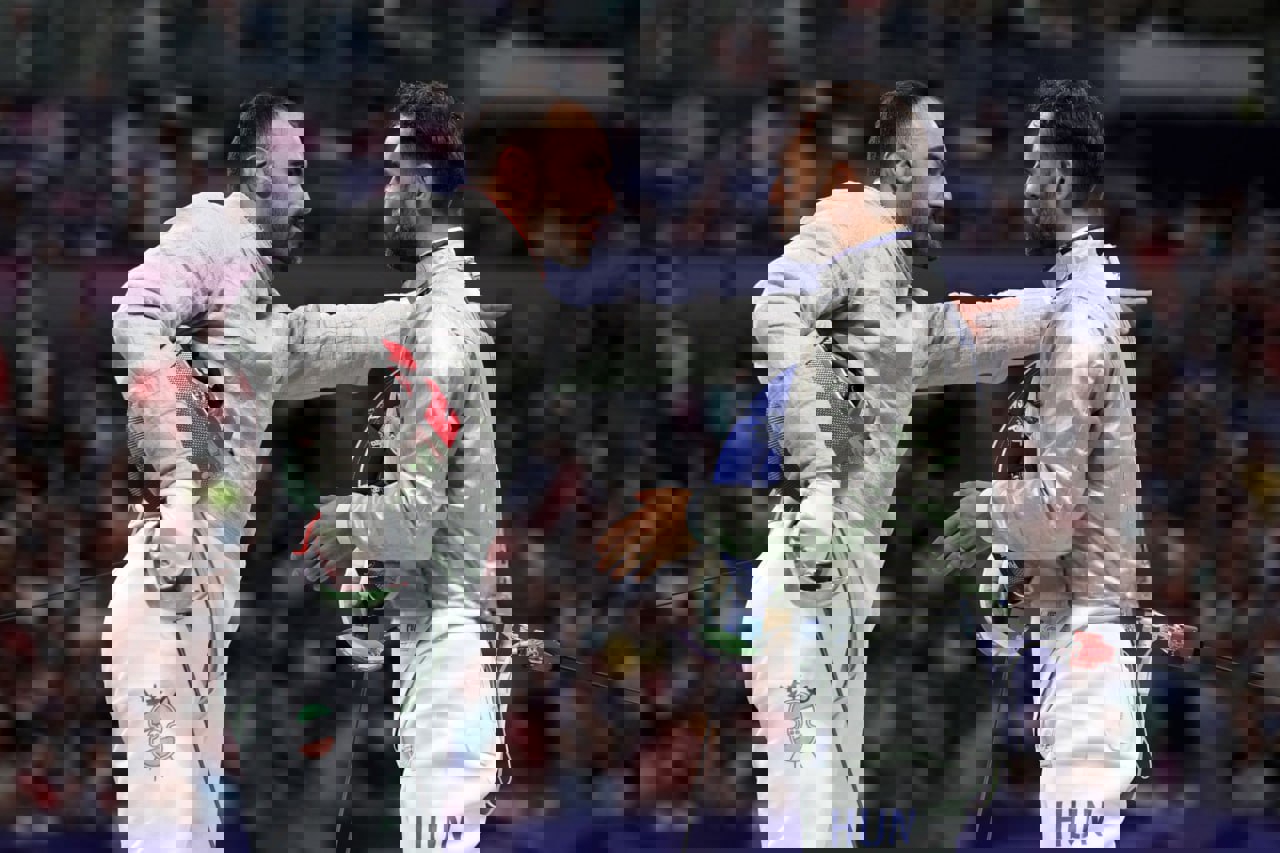 2061243