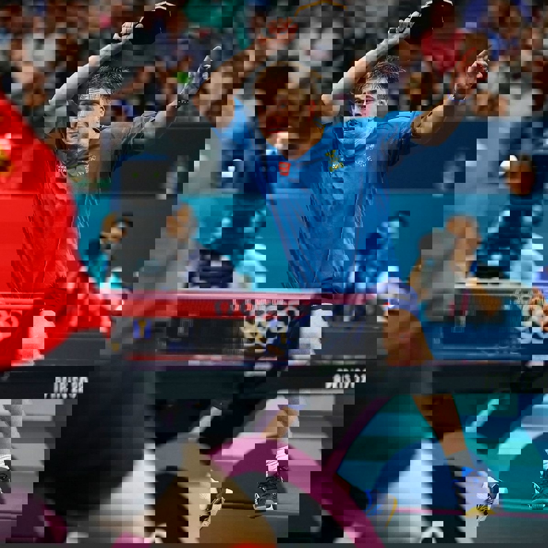 2061286