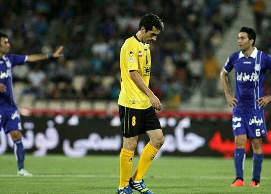 روز عجیب مجتبی جباری در آزادی / وقتی محبوب‌ترین ستاره استقلال زرد پوشید