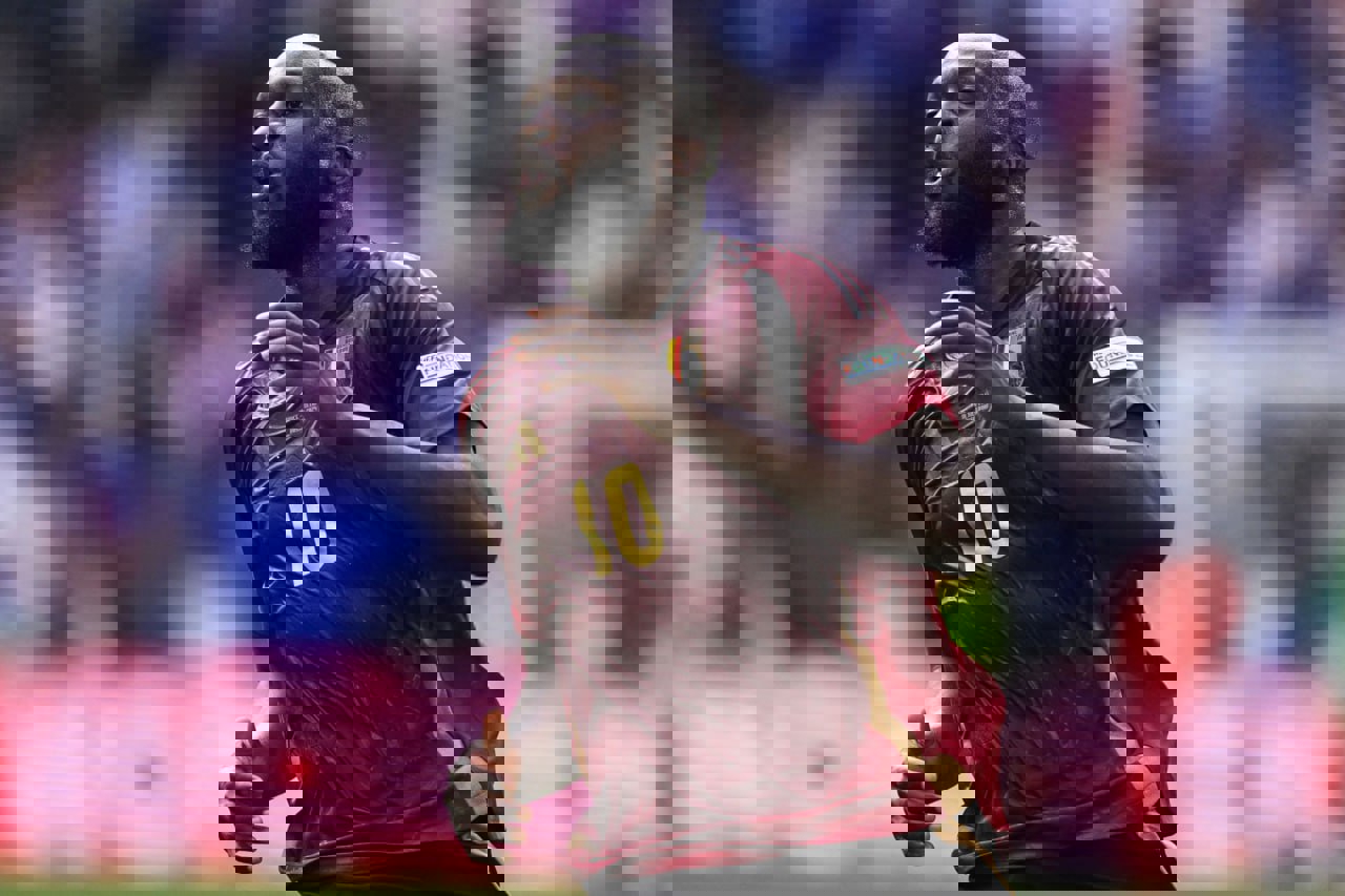 2061635