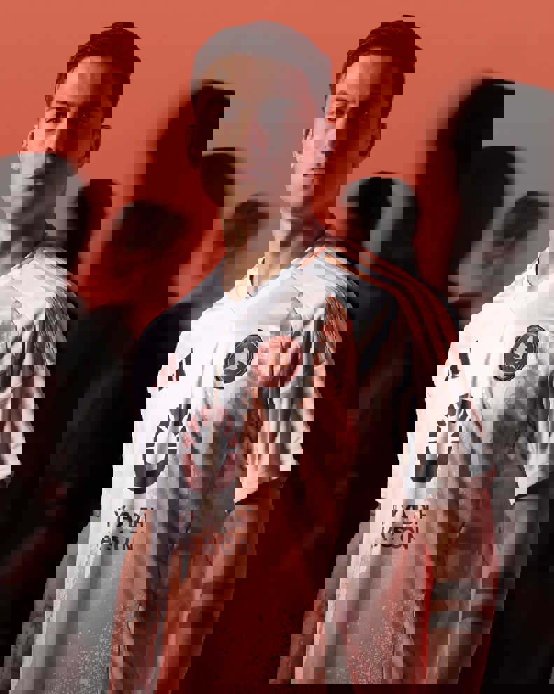 2061563