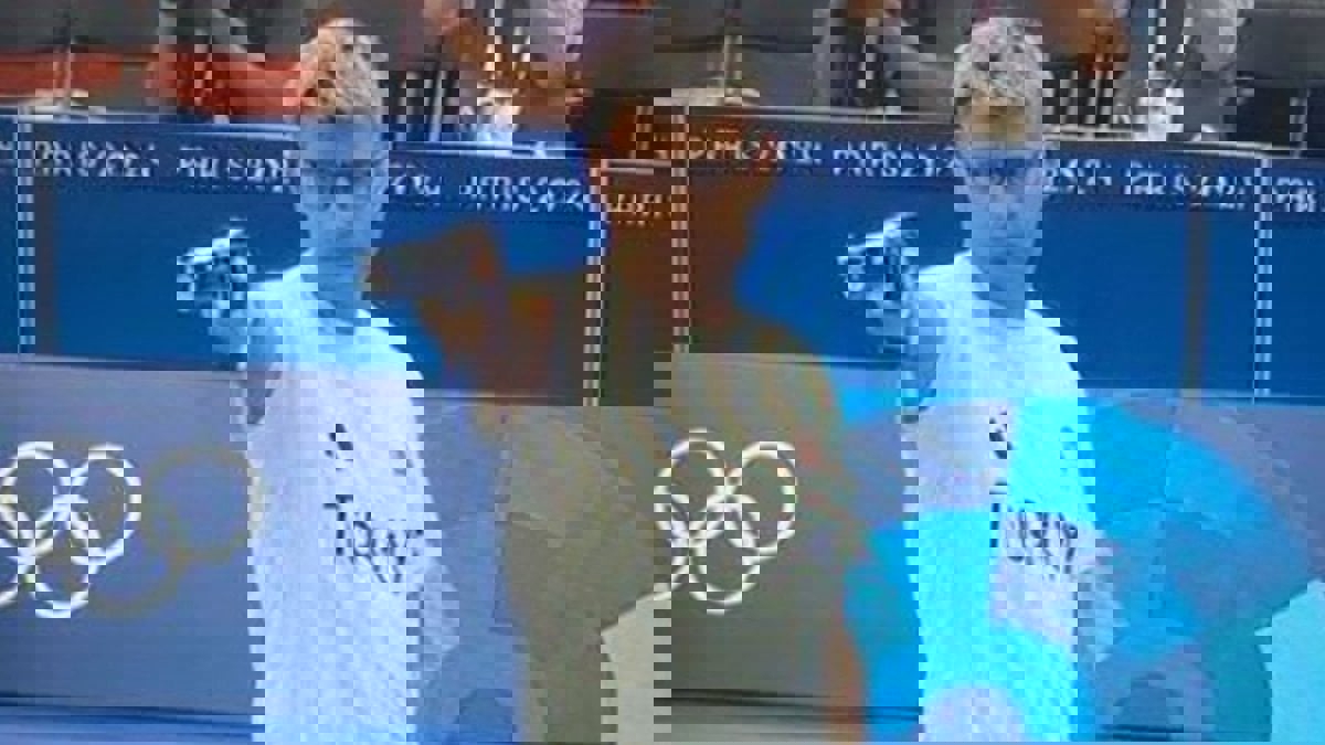 2061682