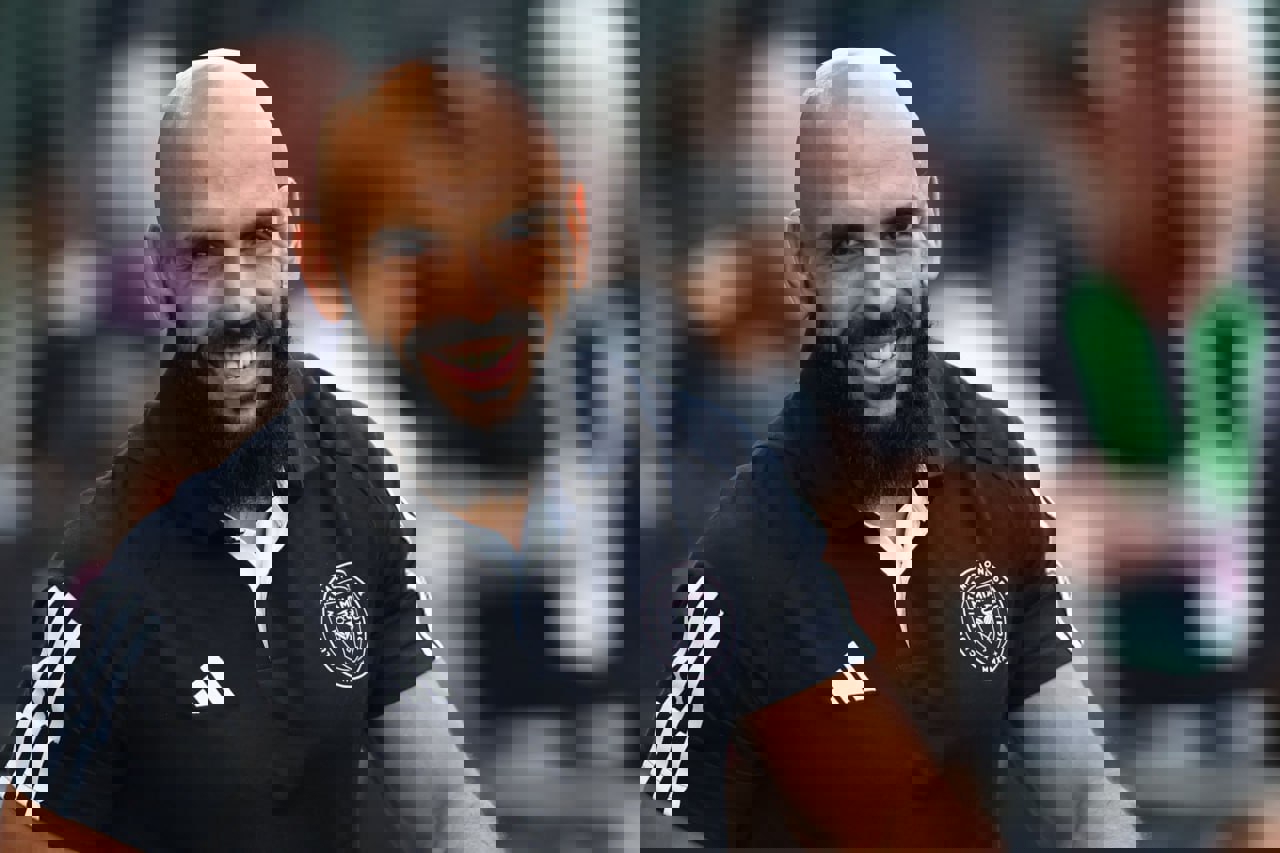 2061643