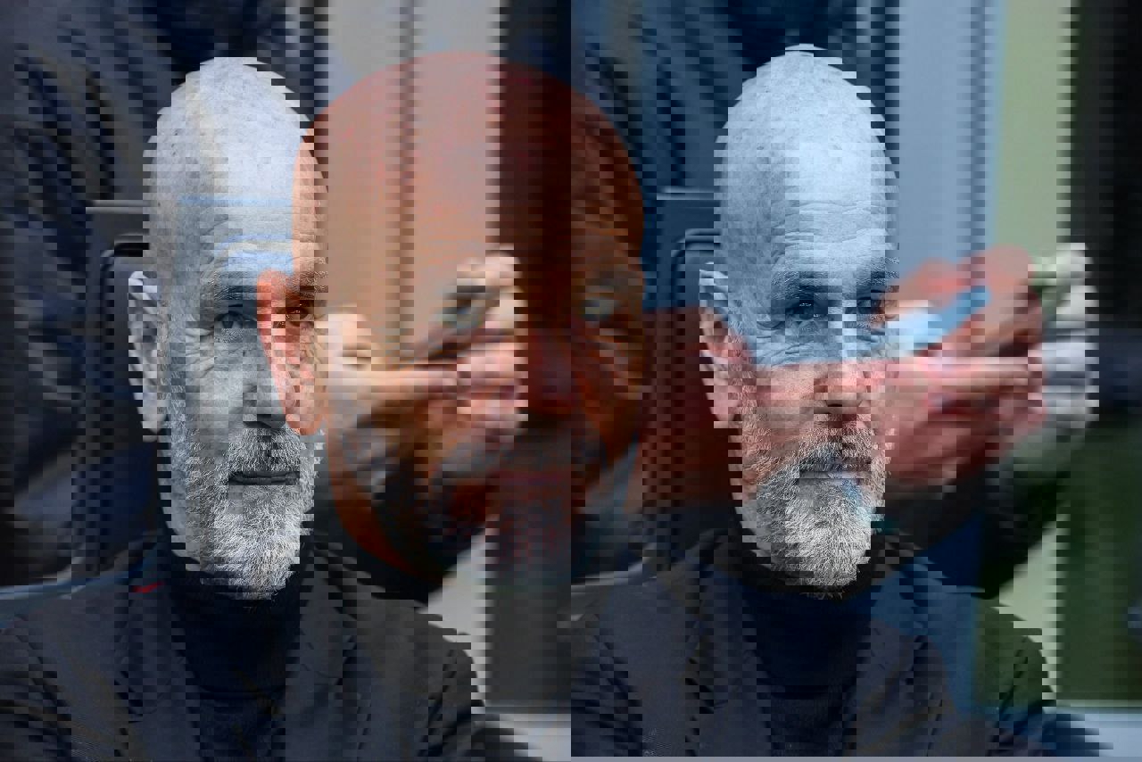 2061878