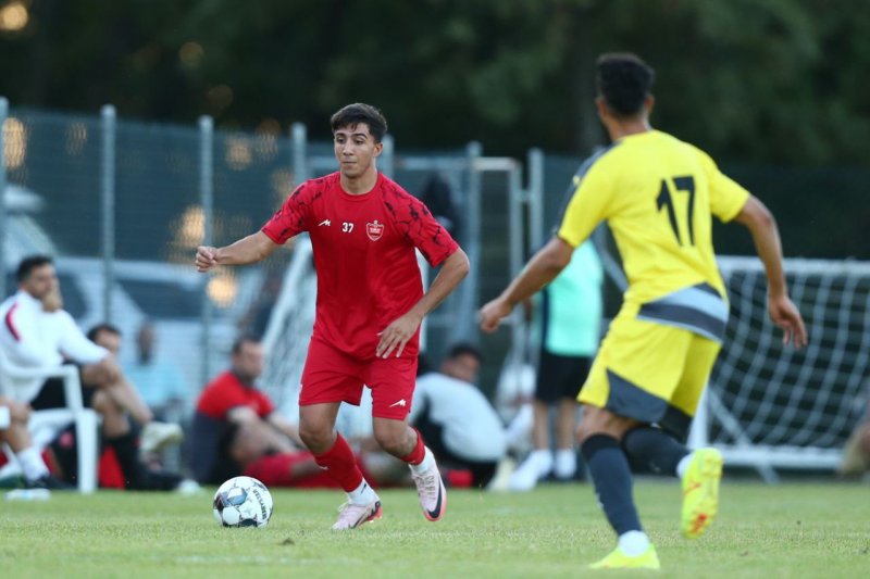 همشهری جواد کاظمیان، پدیده پیش فصل پرسپولیس