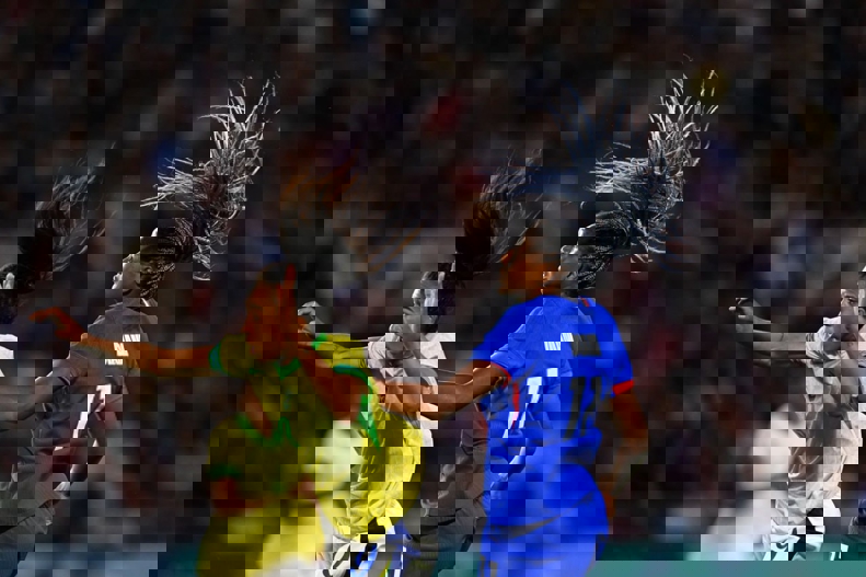 2062854