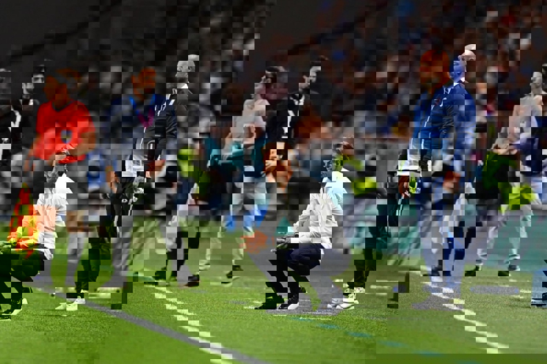 2062856