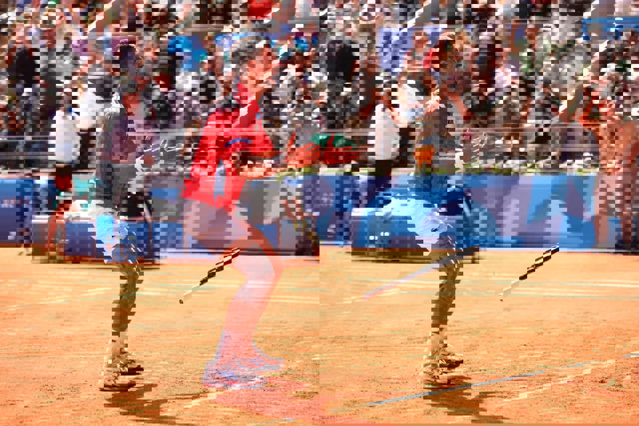 2063124