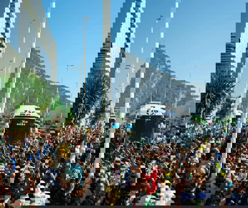 2063306