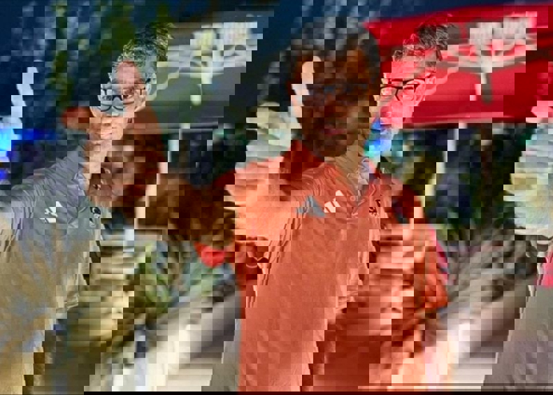 2063301