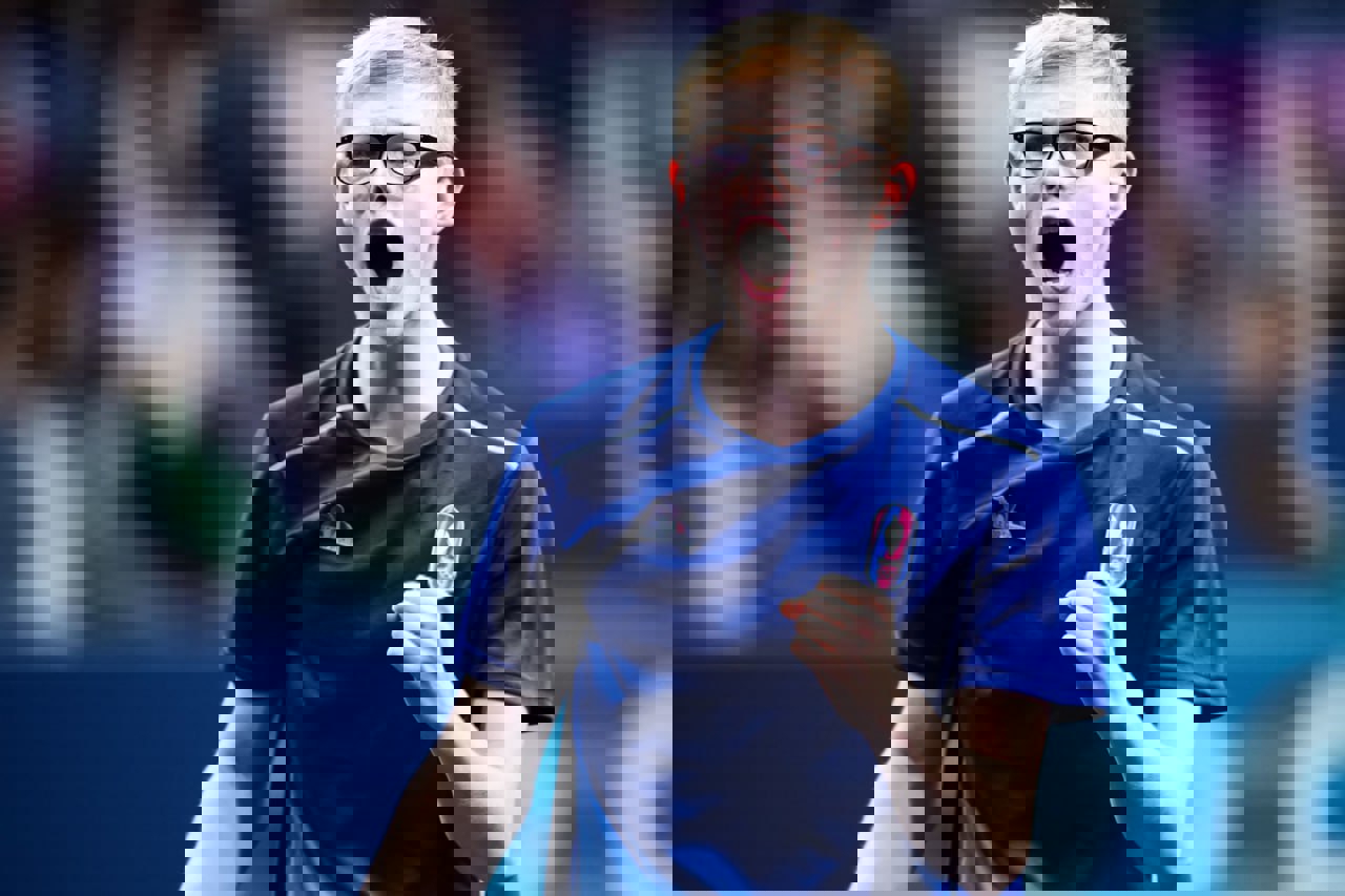 2063418