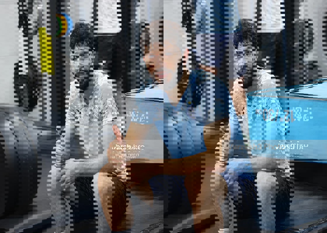 2063493