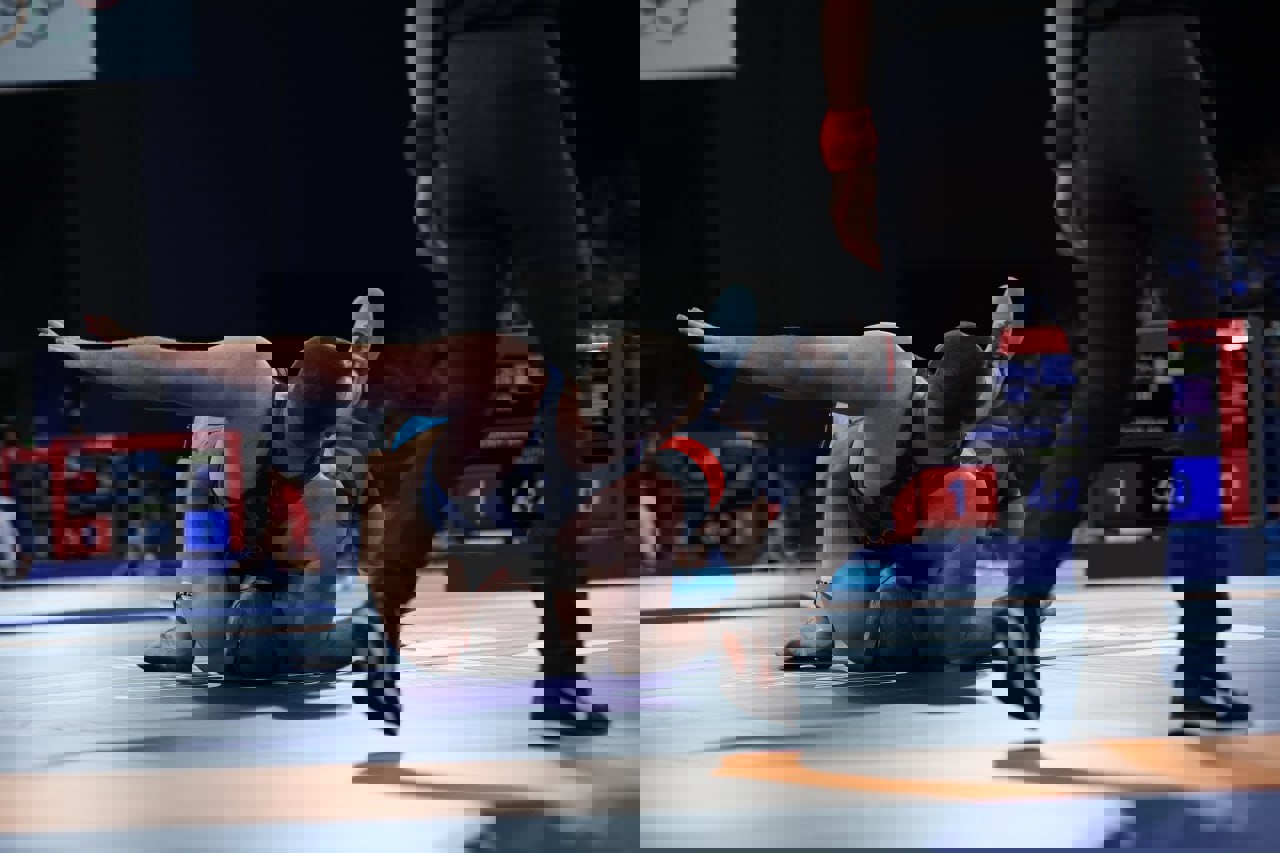 2063588