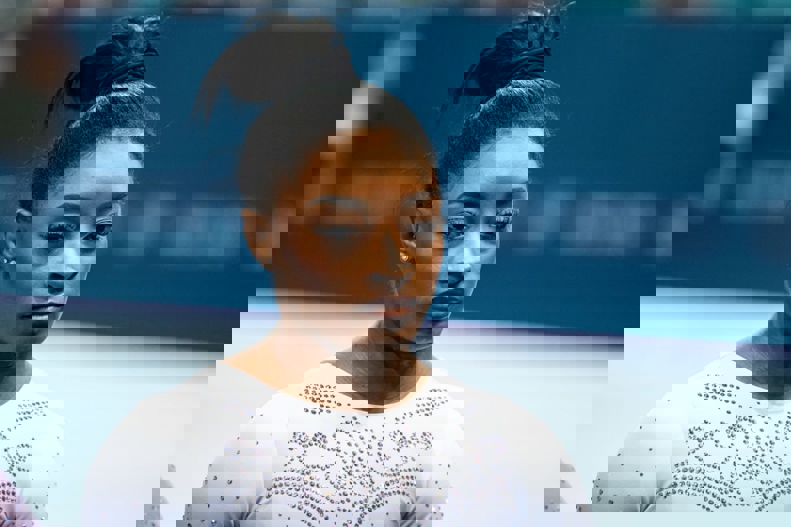 2063596