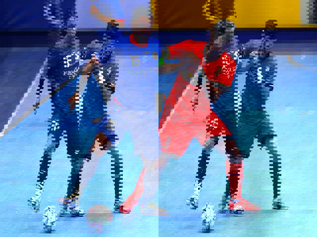 2063679