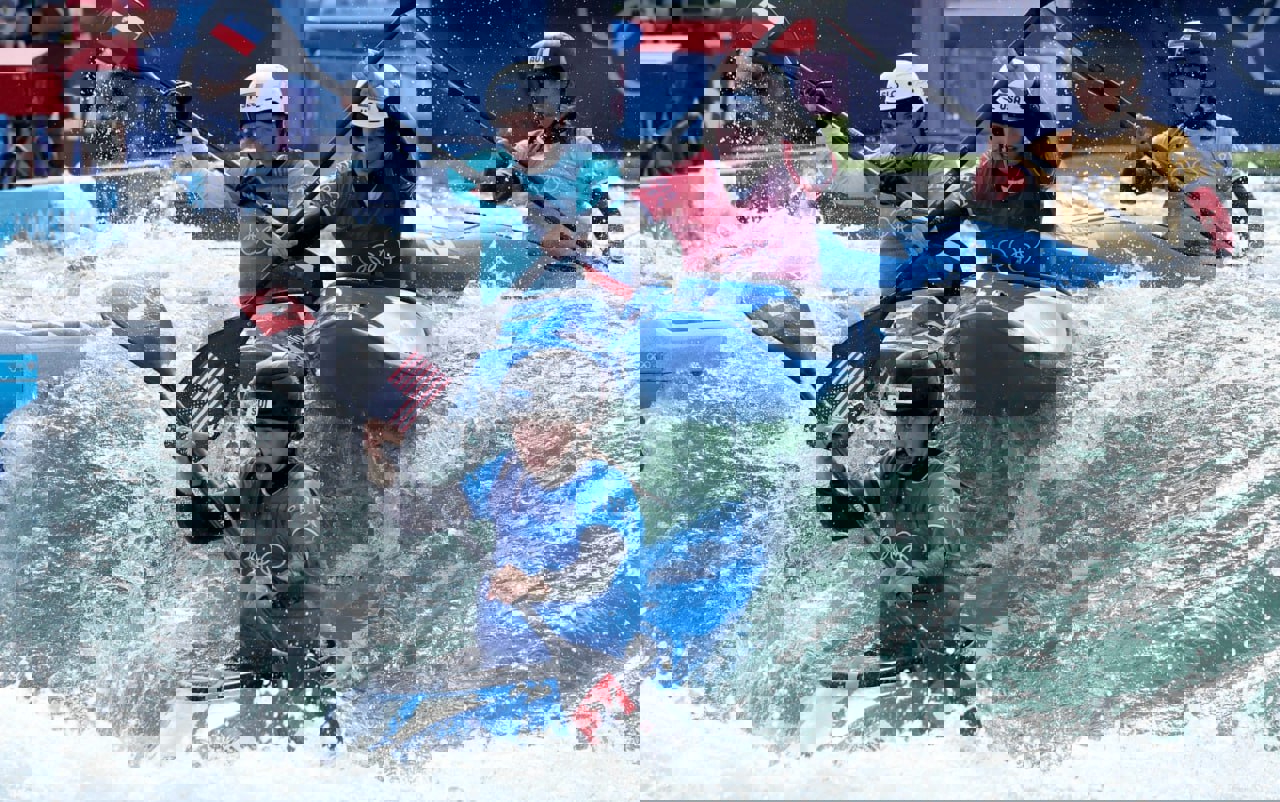 2063663