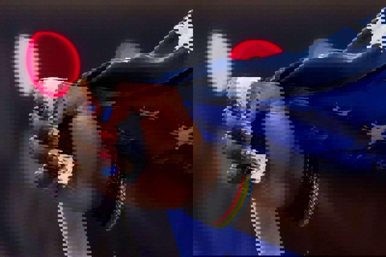 2063703