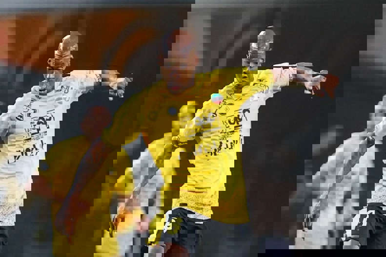 2063849