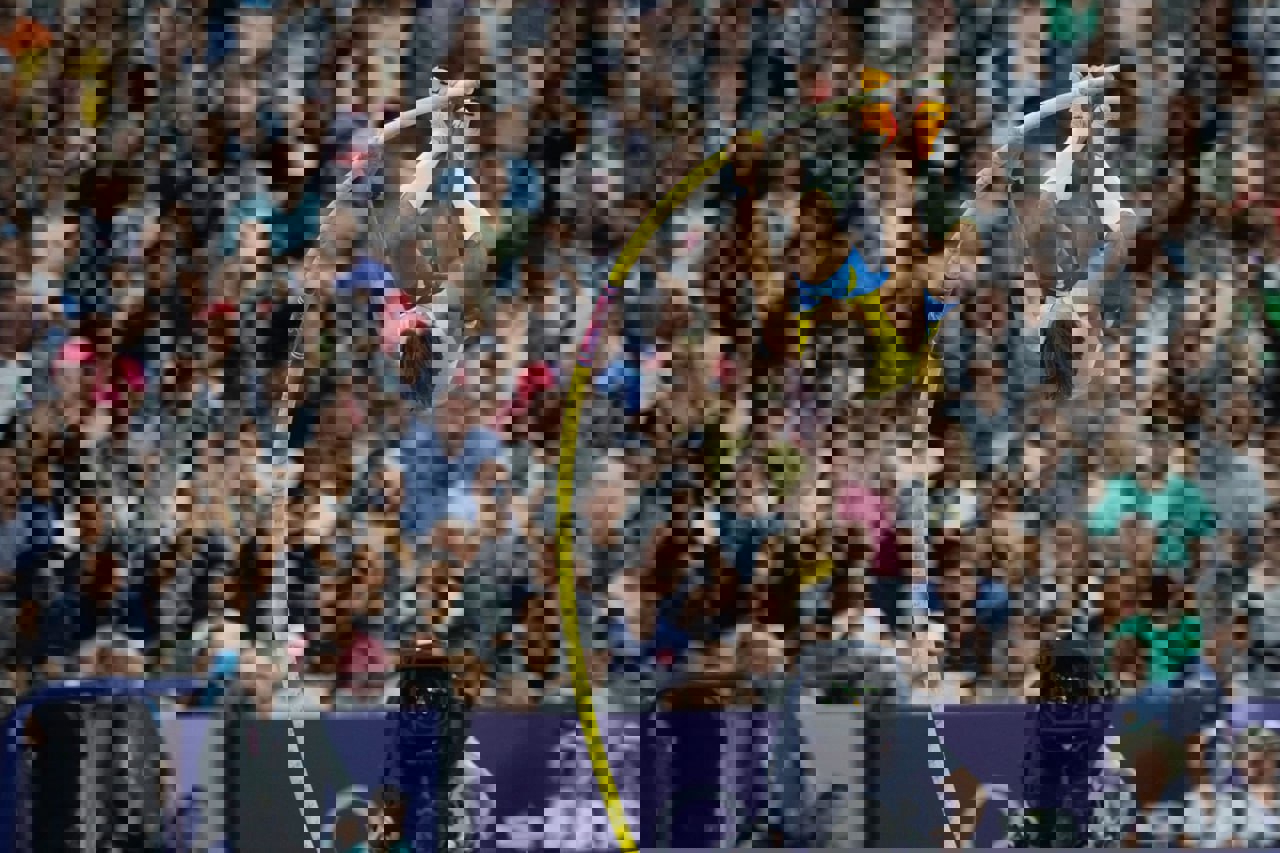 2063956