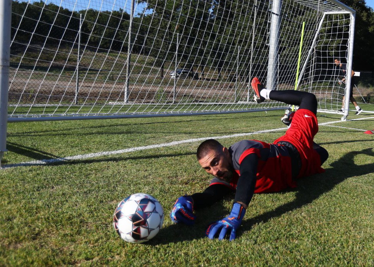 اعتراض کتبی به قانون جدید بازیکنان خارجی/ استقلال علیه سهیمه خارجی‌های پرسپولیس!