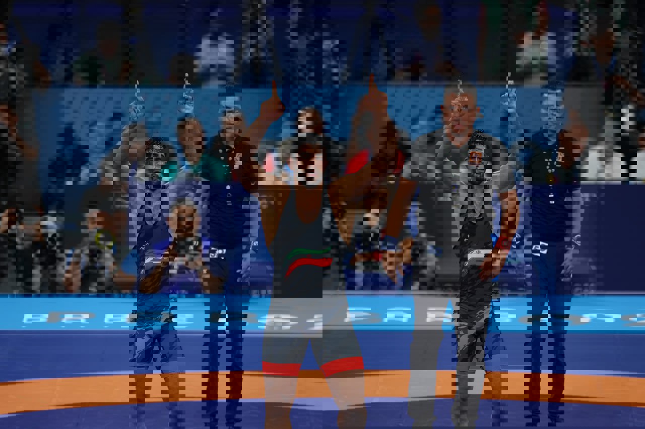 2064207