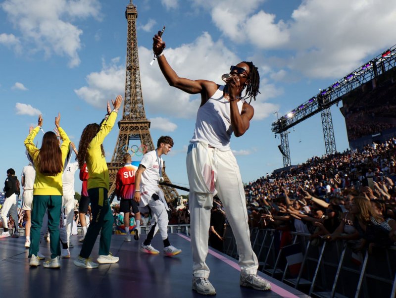 دارند جایزه المپیک را در سایت‌ها می‌فروشند!